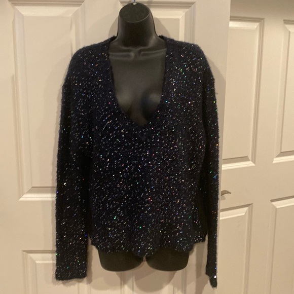Large RD Style from Large Loft sexy shoulder long sleeve shirt. - NWT - Picture 1 of 5